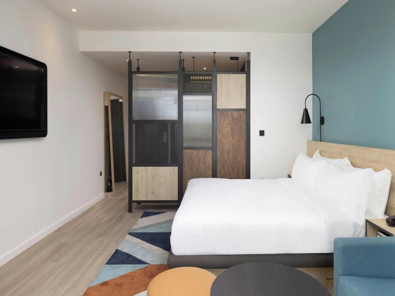 Aloft By Marriott Belfast Titanic Quarter image