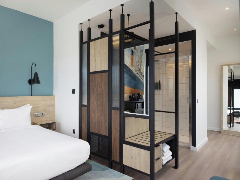 Aloft By Marriott Belfast Titanic Quarter image