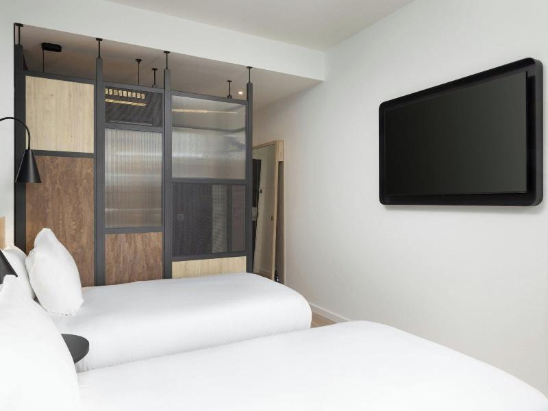 Aloft By Marriott Belfast Titanic Quarter image