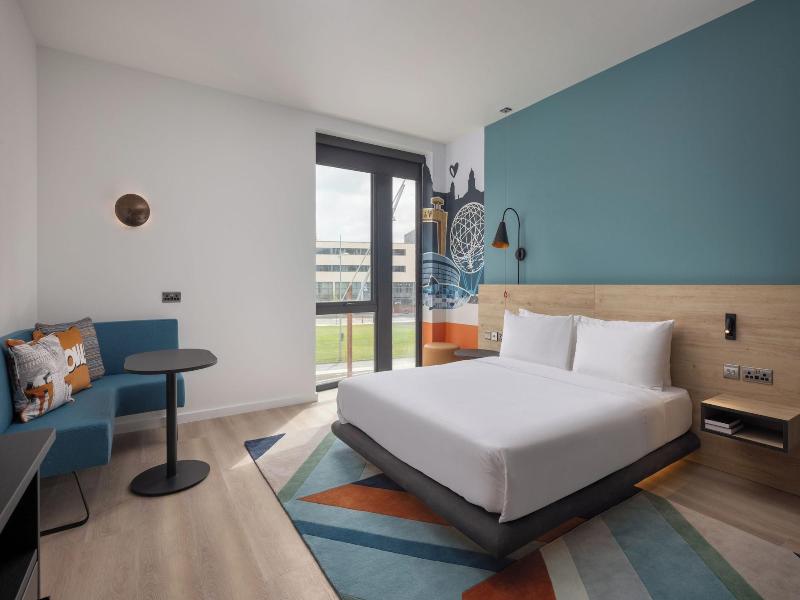 Aloft By Marriott Belfast Titanic Quarter image