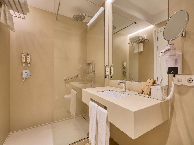 YBARRA SEVILLA HOTEL image