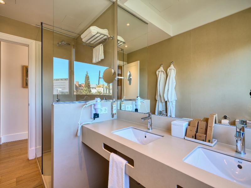 YBARRA SEVILLA HOTEL image