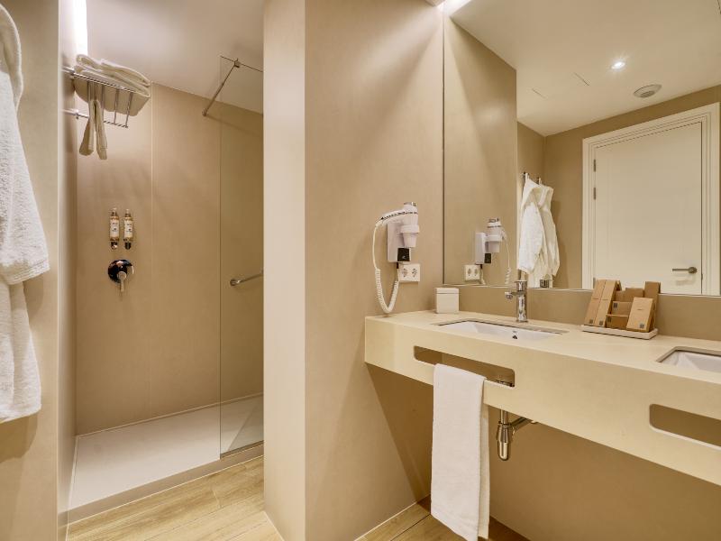 YBARRA SEVILLA HOTEL image