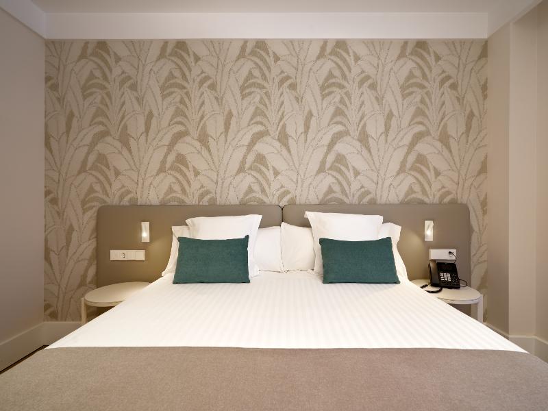 YBARRA SEVILLA HOTEL image