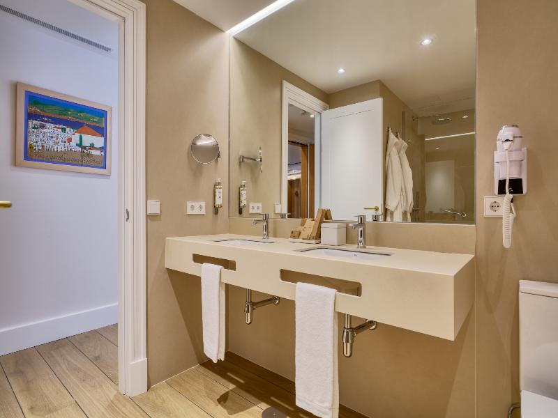 YBARRA SEVILLA HOTEL image