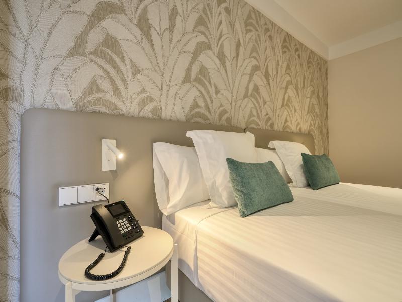 YBARRA SEVILLA HOTEL image