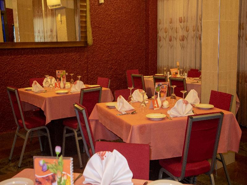 Ssnit Guest House — restaurant