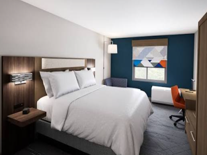 Holiday Inn Express & Suites Barrie South by IHG image
