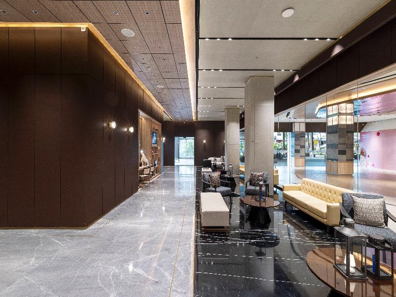 Hotel Golden Tulip Essential Pik2 Jakarta image