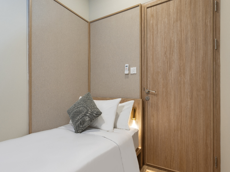 Hotel Golden Tulip Essential Pik2 Jakarta image
