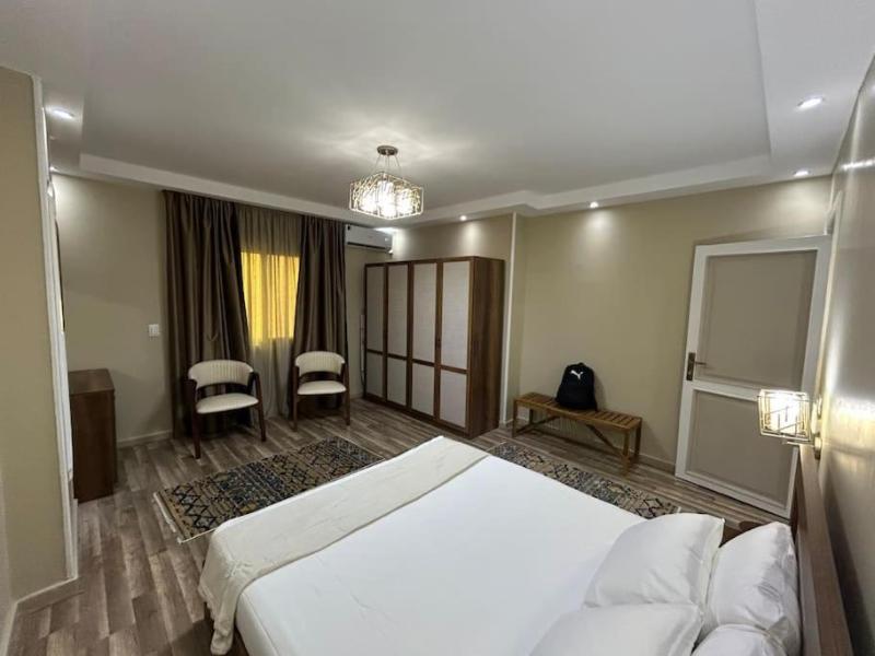 Skyline Luxury Suites 5 Mins From Cairo Airport image