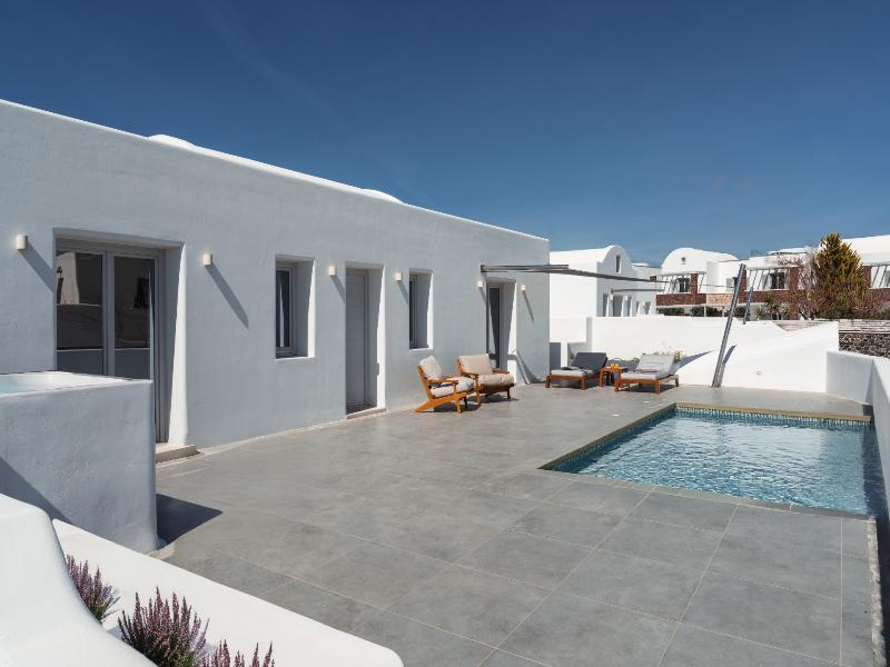 Oikos Santorini Living Concept image