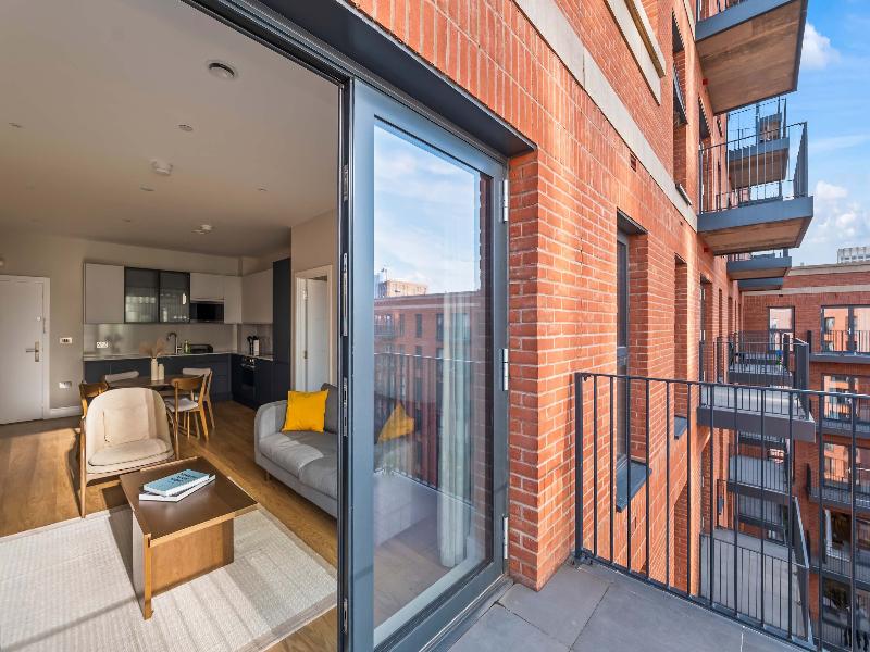 Staycozy Apartments In Birmingham image