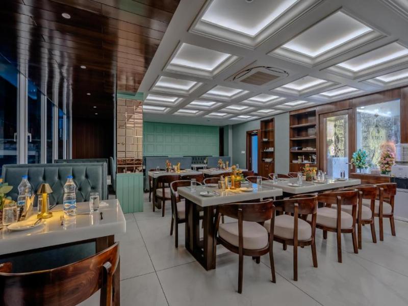 Alivaa Hotel, Mcleodganj with Best Dhauladhar View image