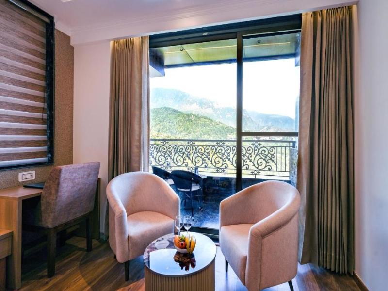Alivaa Hotel, Mcleodganj with Best Dhauladhar View image