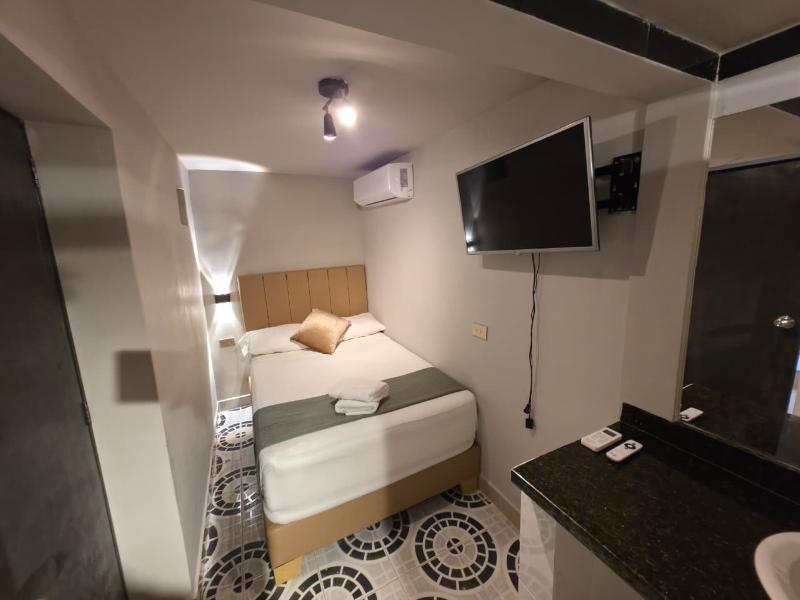 Hotel Garden Laureles image