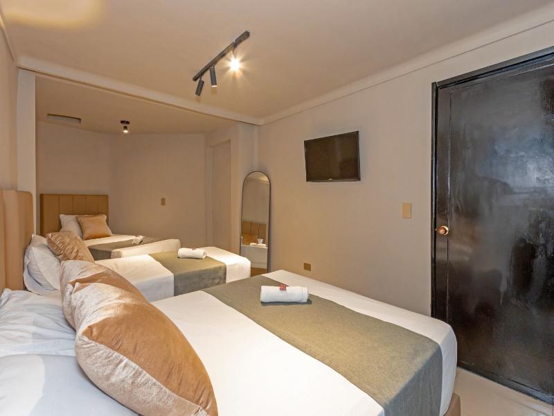 Hotel Garden Laureles image