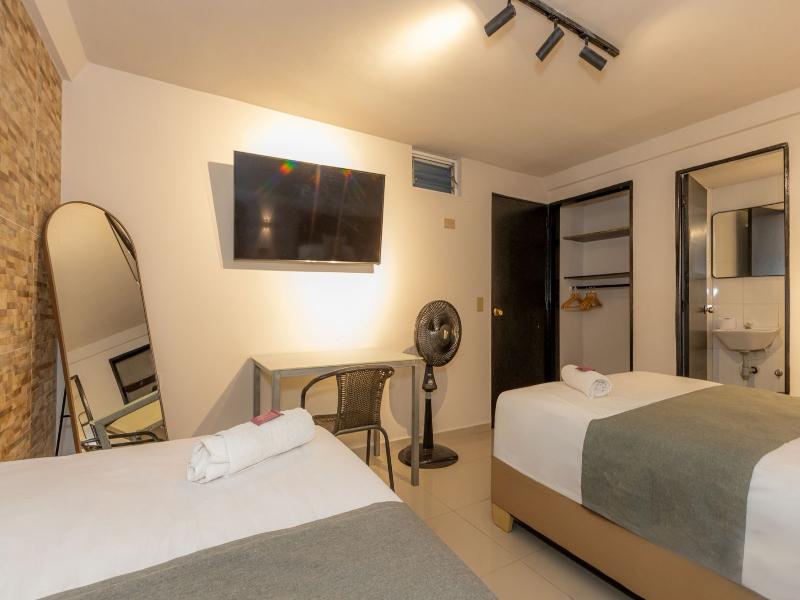 Hotel Garden Laureles image