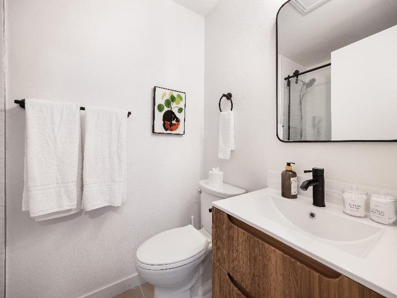 Stayoo Suites | Seattle Secret Garden image