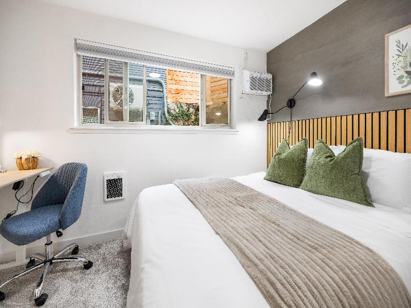 Stayoo Suites | Seattle Secret Garden image