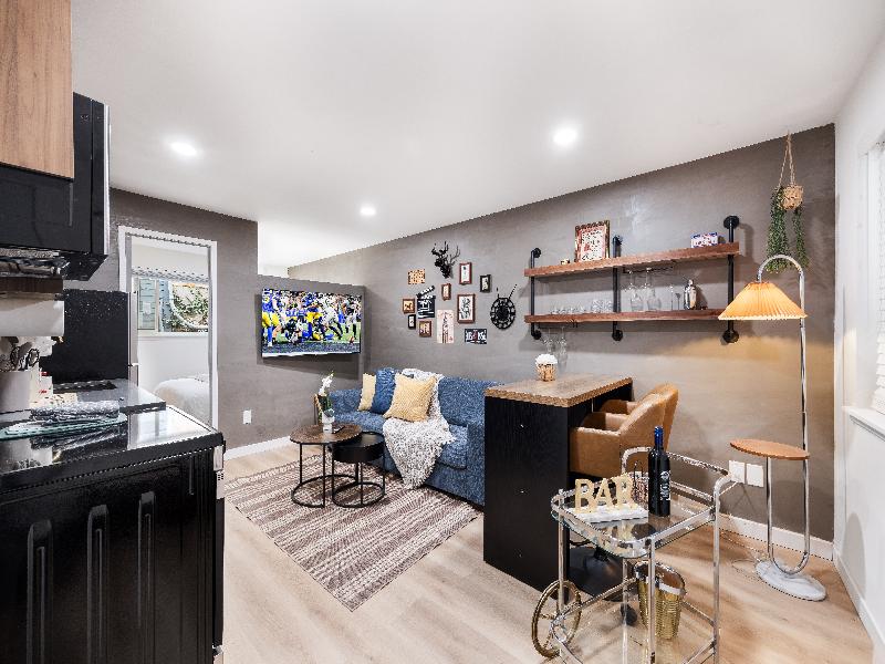 Stayoo Suites | Seattle Secret Garden image
