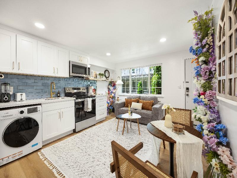 Stayoo Suites | Seattle Secret Garden image