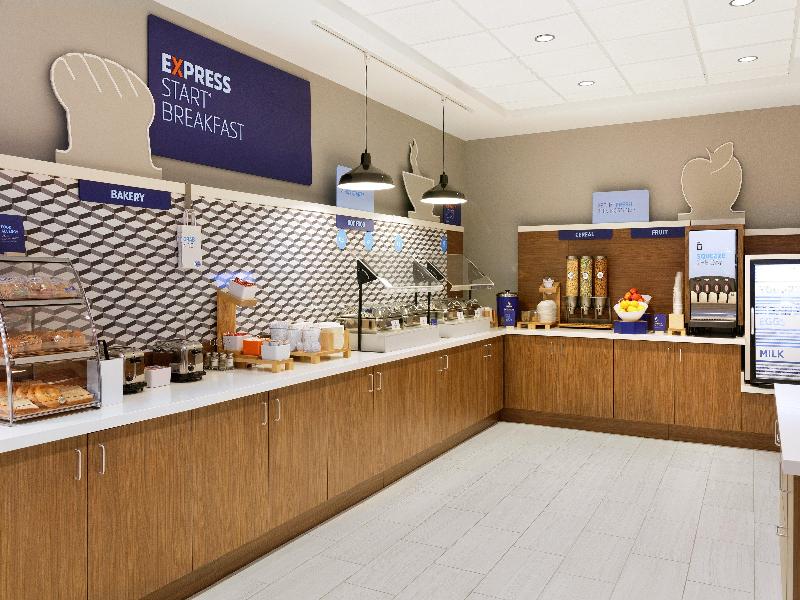Holiday Inn Express & Suites Avon Indianapolis image