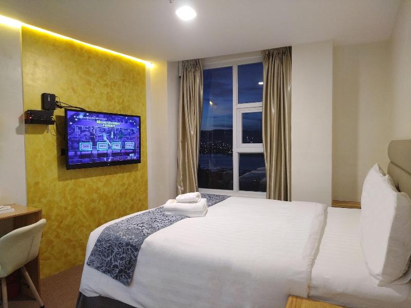 Sempre Premier Inn Mactan Airport Hotel image