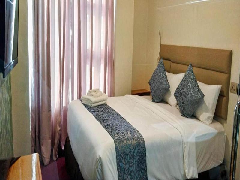 Sempre Premier Inn Mactan Airport Hotel image