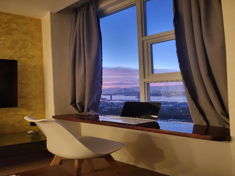 Sempre Premier Inn Mactan Airport Hotel image