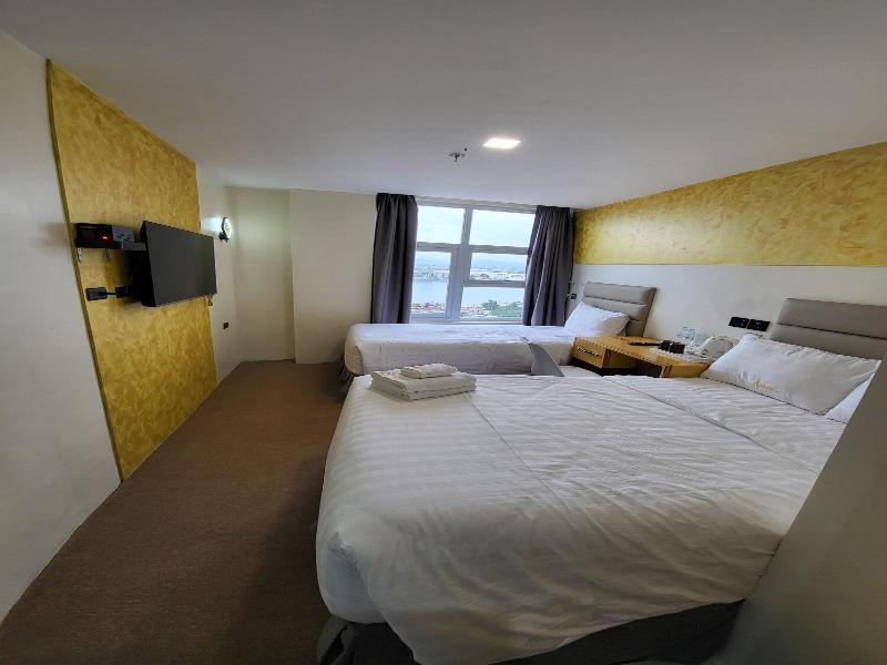 Sempre Premier Inn Mactan Airport Hotel image