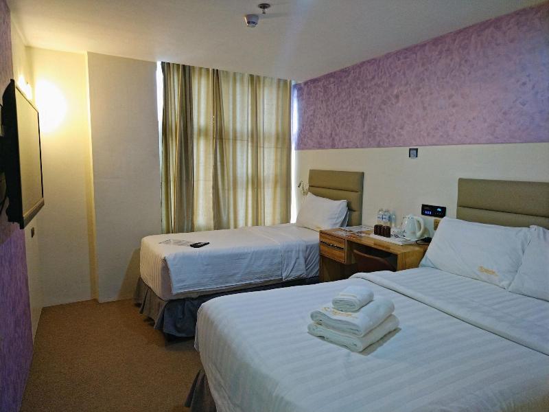 Sempre Premier Inn Mactan Airport Hotel image