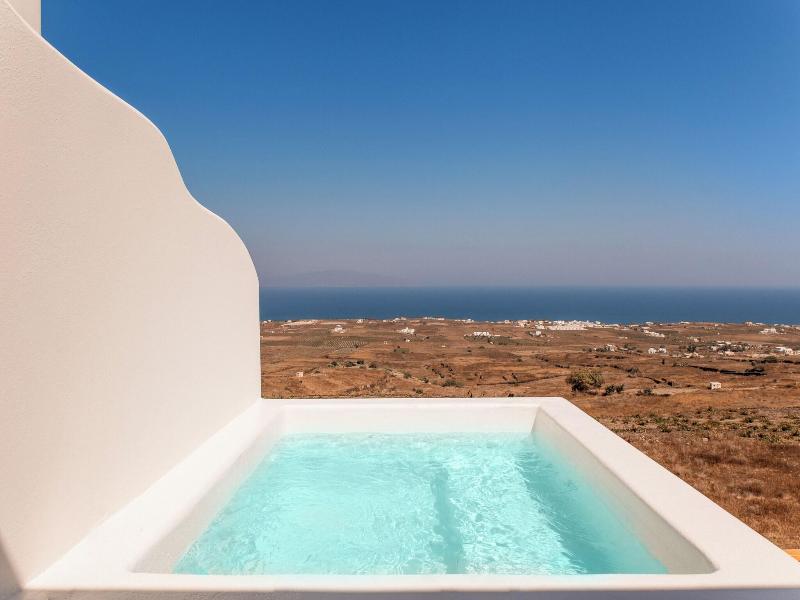 North Wind Luxury Suites