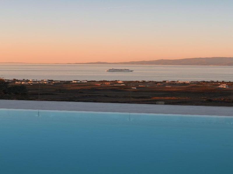 North Wind Luxury Suites image
