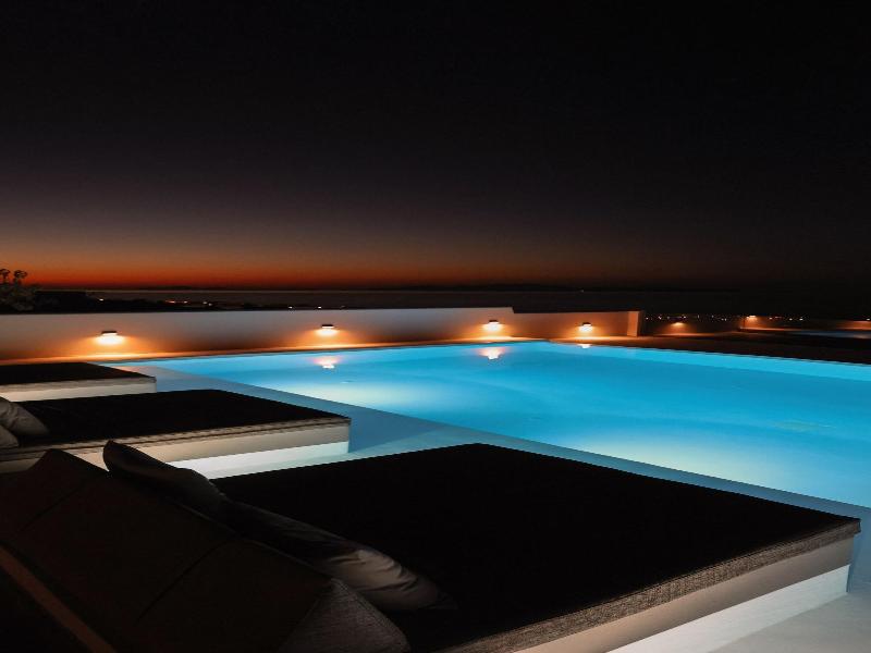 North Wind Luxury Suites image