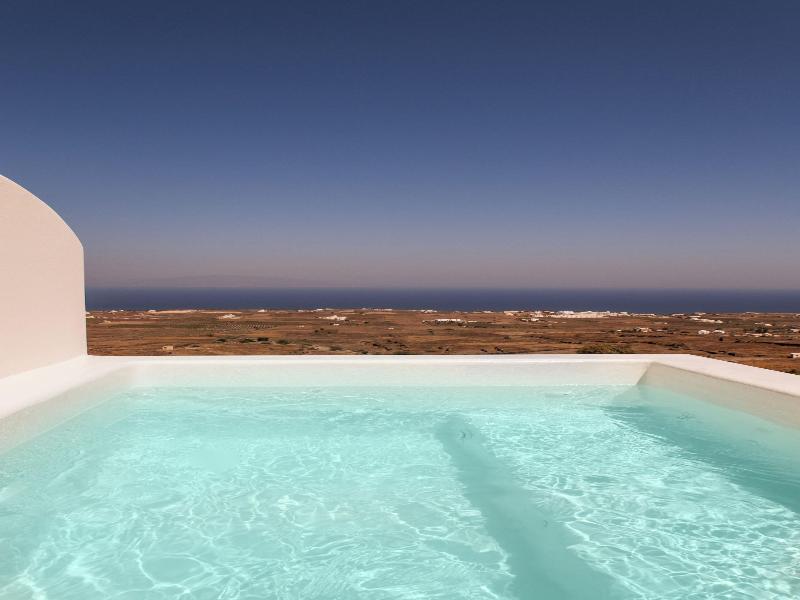 North Wind Luxury Suites image