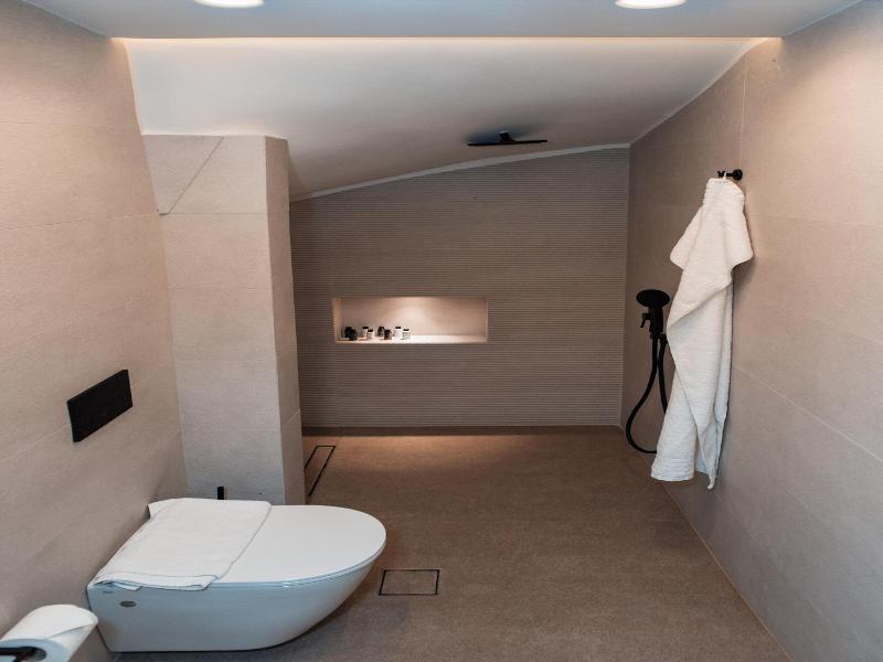 North Wind Luxury Suites image