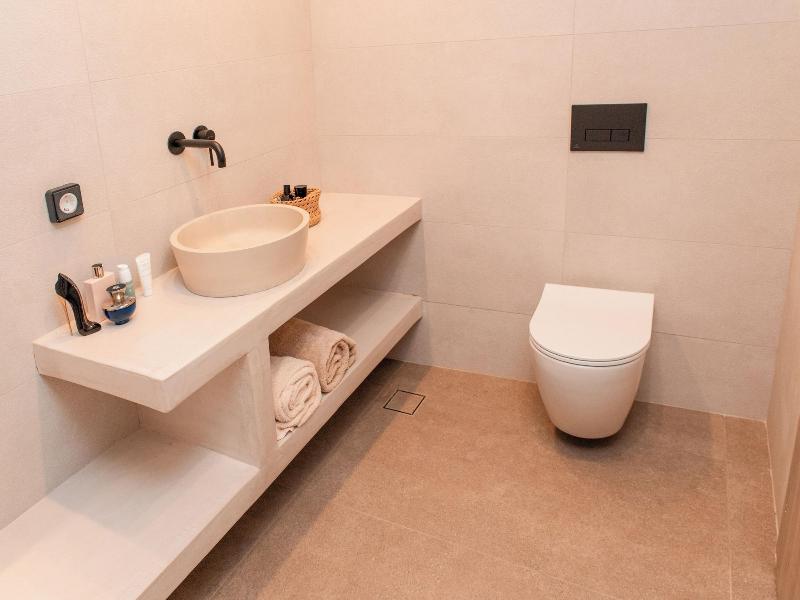 North Wind Luxury Suites image