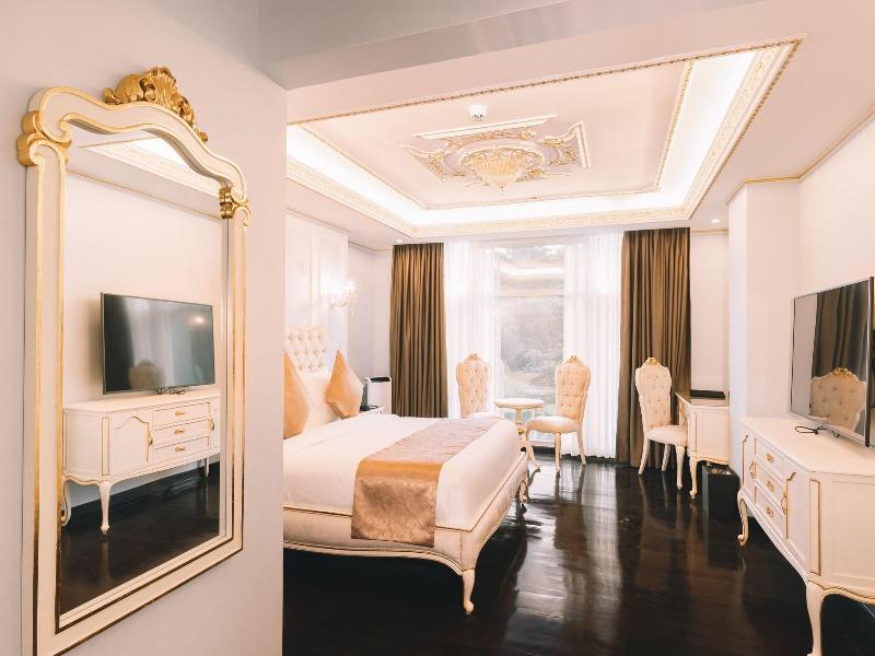 Lafaayette Luxury Suites Baguio image
