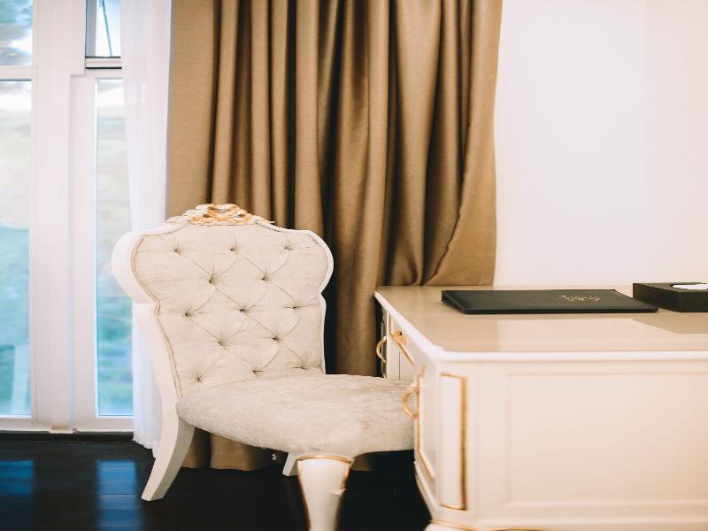 Lafaayette Luxury Suites Baguio image