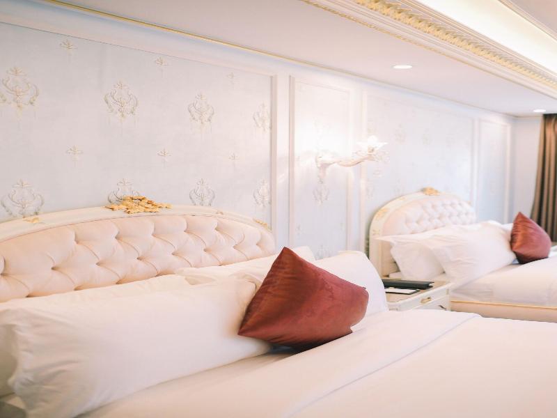 Lafaayette Luxury Suites Baguio image