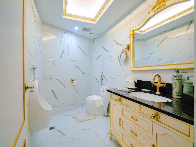 Lafaayette Luxury Suites Baguio image