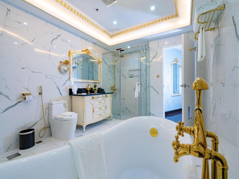 Lafaayette Luxury Suites Baguio image