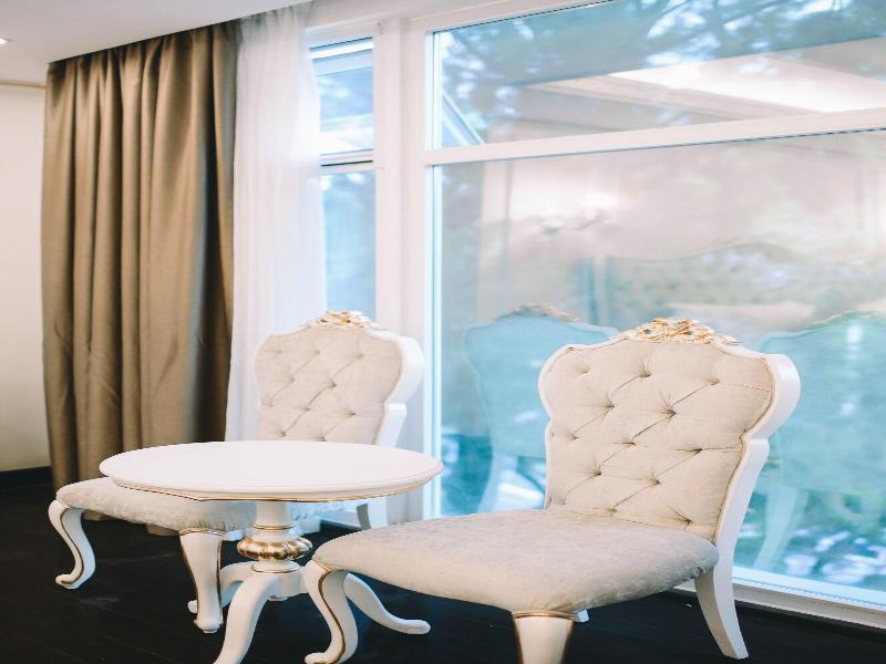 Lafaayette Luxury Suites Baguio image