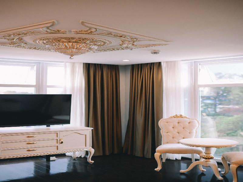Lafaayette Luxury Suites Baguio image