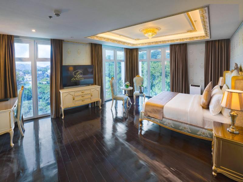 Lafaayette Luxury Suites Baguio image