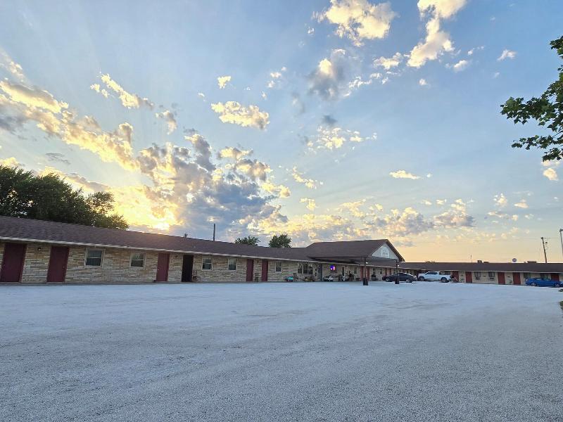 Oyo Sandman Inn