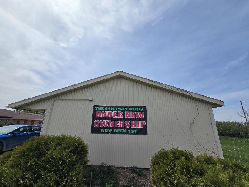 Oyo Sandman Inn