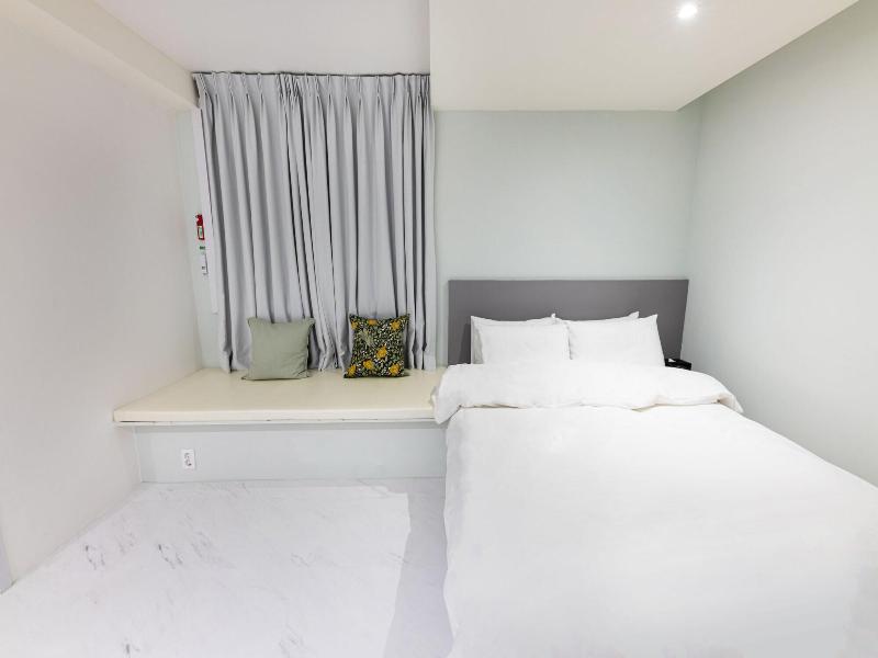 Lenith Hotel Seomyeon image