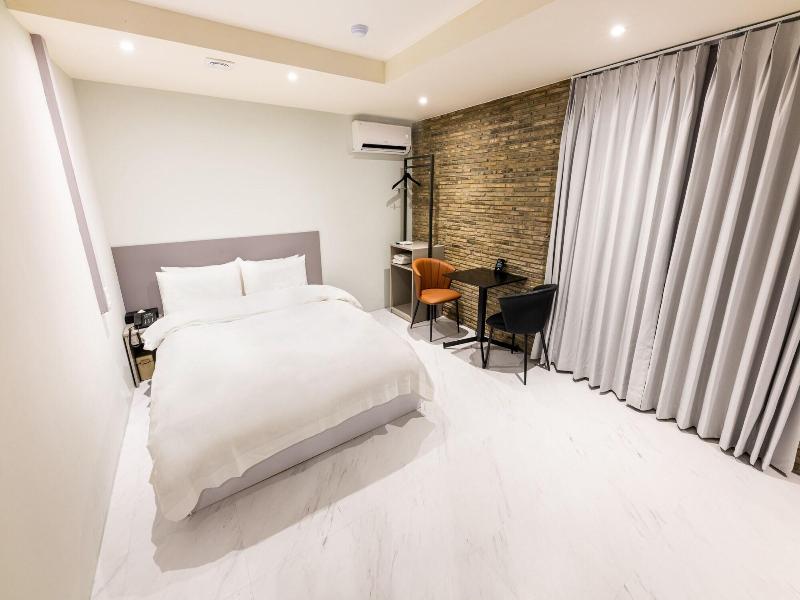 Lenith Hotel Seomyeon image